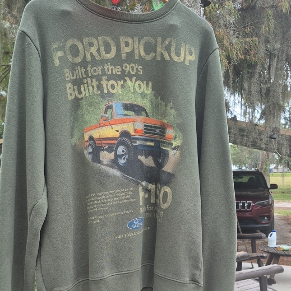 Ford Men's Muted Green Crewneck Sweatshirt Long Sleeve 90s Comfy Unisex Warm - Picture 9 of 9